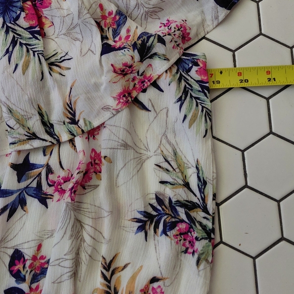 American Eagle Outfitters Floral Off-Shoulder Blouse - Pink and Blue - Picture 3 of 7